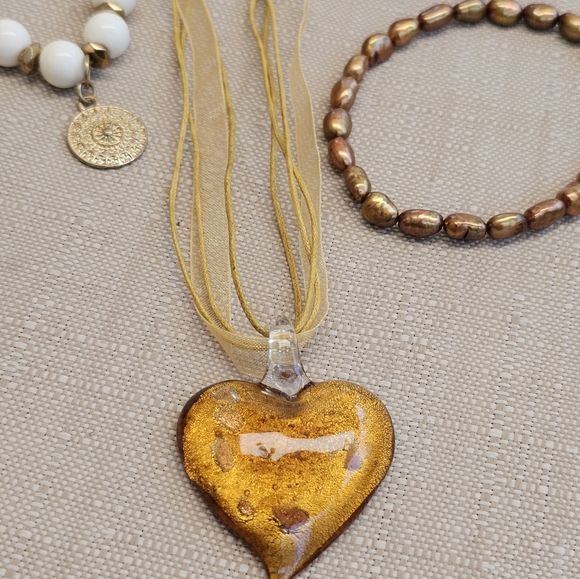 SET! Bronze Blown Glass Heart Pendant with Pearl and Beaded Bracelets - Picture 3 of 15